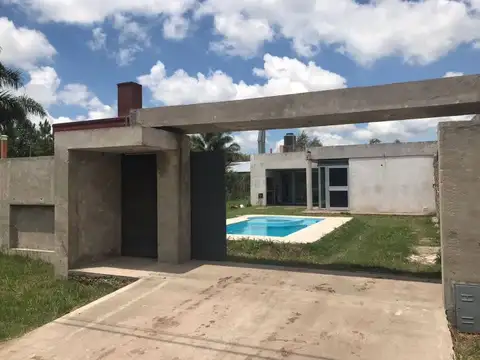 Casa en Venta en Roldan, San Lorenzo