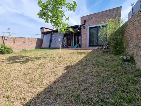 Casa en Venta en Alvarez, Rosario