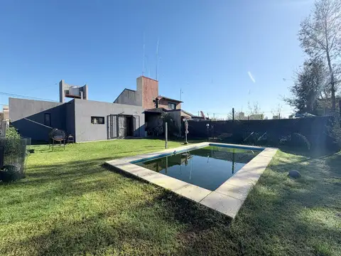 Casa en Venta en Roldan, San Lorenzo