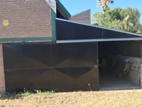 Casa en Venta en Pueblo Esther, Rosario