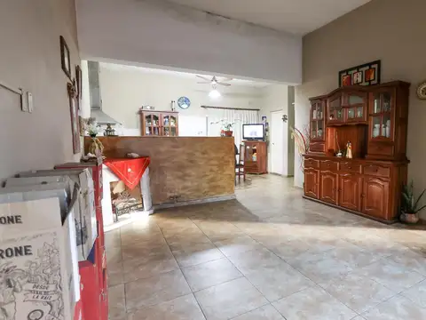 Casa en Venta en Azcuenaga, Rosario
