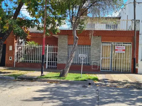 Casa en Venta en Villa Gobernador Galvez, Rosario