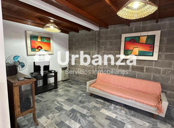 Casa · 105m² · 4 Ambientes · 2 Cocheras