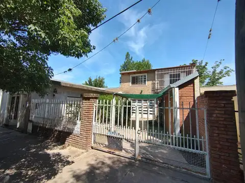 Casa en Venta en Pueblo Esther, Rosario