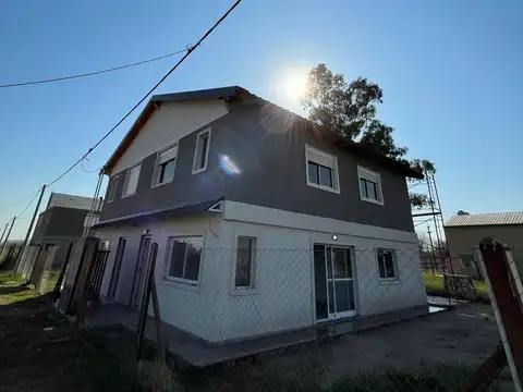 Casa en Venta en Soldini, Rosario