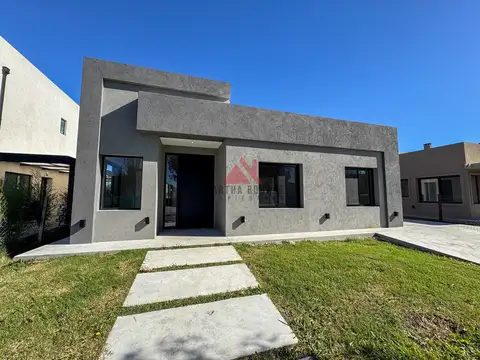 Casa en Alquiler en Santo Tomas, Countries y Barrios Cerrados en Pilar