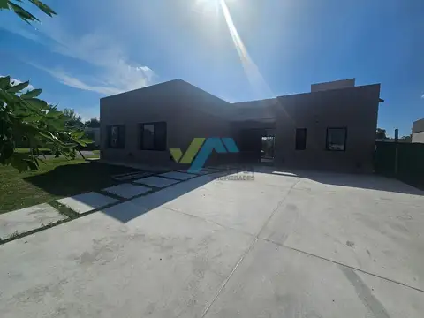 Casa en Alquiler en Santo Tomas, Countries y Barrios Cerrados en Pilar