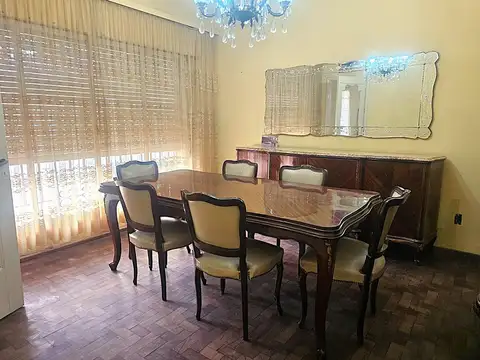 Casa en Venta en Azcuenaga, Rosario