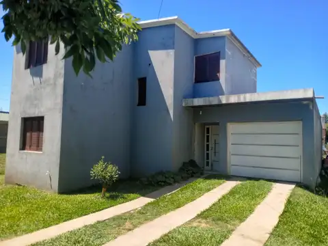 Casa en Venta en Punta Chacra, Roldan