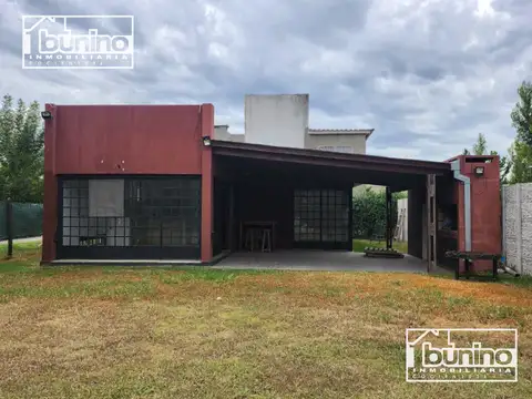 Casa en Venta en Las Tardes, Roldan