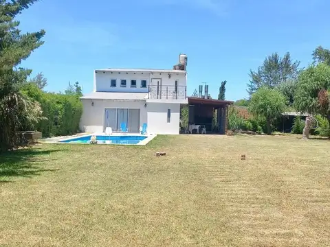 Casa en Venta en Roldan, San Lorenzo