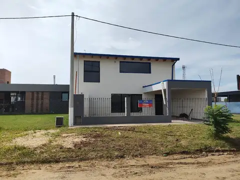 Casa en Venta en Pueblo Esther, Rosario
