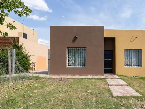Casa en Venta en Roldan, San Lorenzo