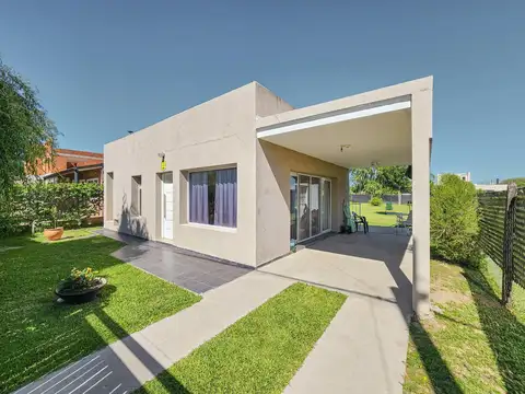 Casa en Venta en Roldan, San Lorenzo