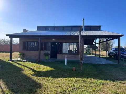 Casa en Venta en Pueblo Esther, Rosario