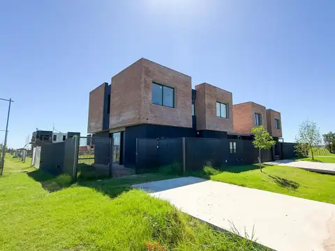 Casa en Venta en Funes, Rosario