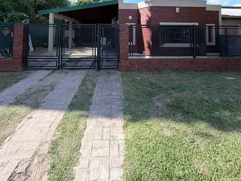 Casa en Venta en Pueblo Esther, Rosario