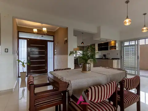 Casa en Venta en Roldan, San Lorenzo