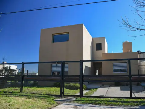 Casa en Venta en Piñero, Rosario