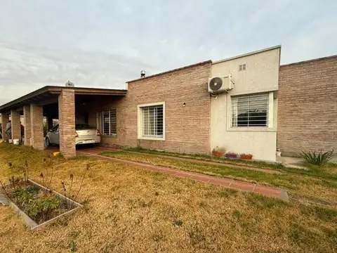Casa en Venta en Roldan, San Lorenzo
