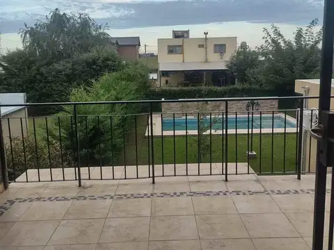 Casa en Venta en Punta Chacra, Roldan