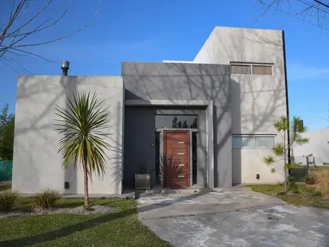 Casa en Venta en Piñero, Rosario