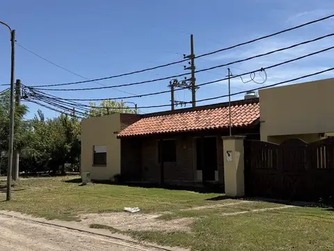Casa en Venta en Roldan, San Lorenzo