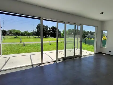 Casa en Venta en Pueblo Esther, Rosario