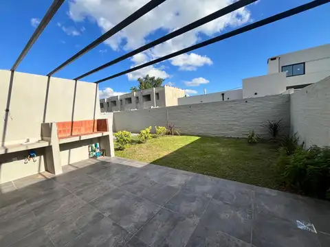 Casa en Venta en Fisherton, Rosario