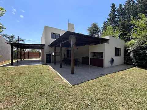 Casa en Venta en Roldan, San Lorenzo