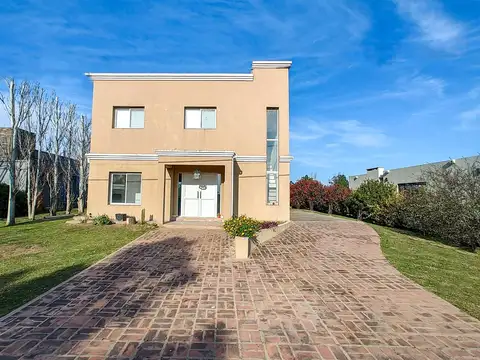 Casa en Venta en Oliveros, Iriondo