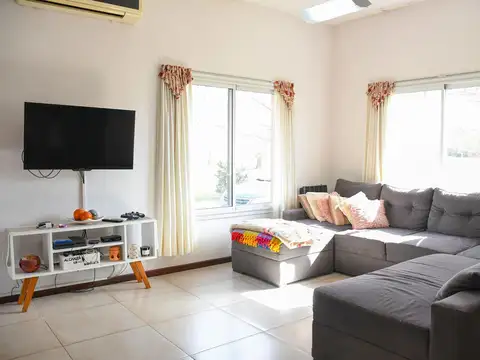 Casa en Venta en Piñero, Rosario