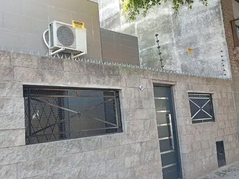 PH en Alquiler en Lomas del Mirador, Partido de La Matanza