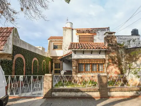 Casa en Venta en Azcuenaga, Rosario