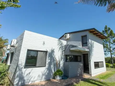 Casa en Venta en Oliveros, Iriondo
