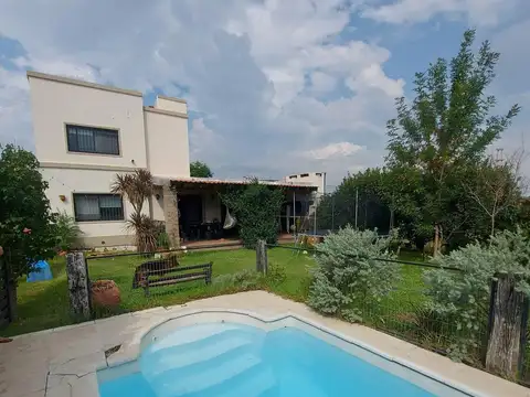 Casa en Venta en Roldan, San Lorenzo