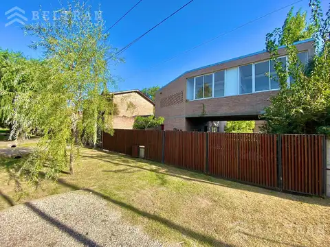 Casa en Venta en Roldan, San Lorenzo