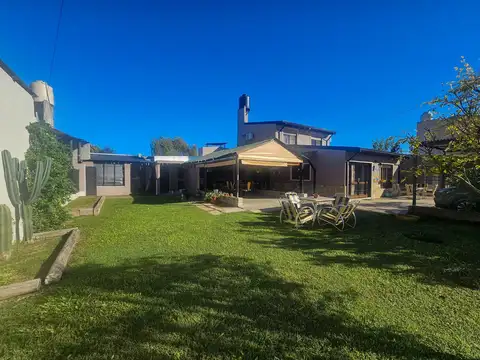 Casa en Venta en Roldan, San Lorenzo