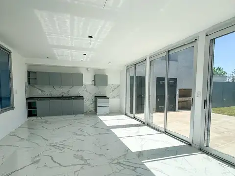 Casa en Venta en Ricardone, San Lorenzo