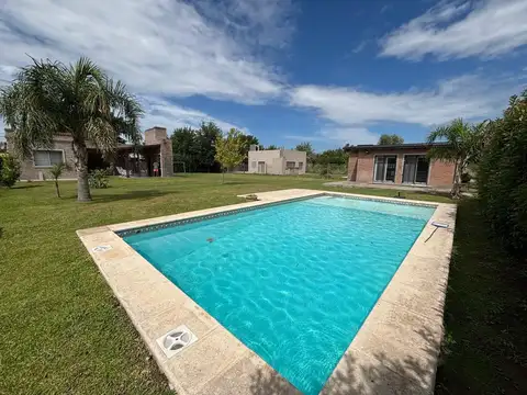 Casa en Venta en Roldan, San Lorenzo