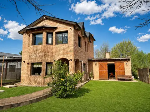 Casa en Venta en Roldan, San Lorenzo
