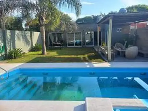 Casa en Venta en Pueblo Esther, Rosario