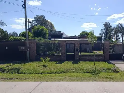 Casa en Venta en Roldan, San Lorenzo