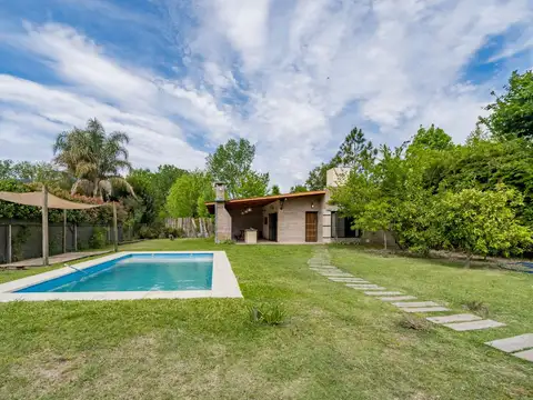 Casa en Venta en Roldan, San Lorenzo
