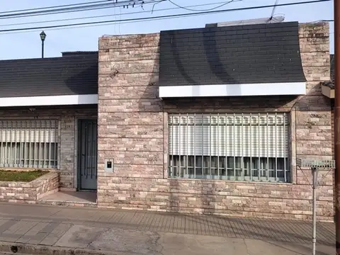 Casa en Venta en Villa Gobernador Galvez, Rosario
