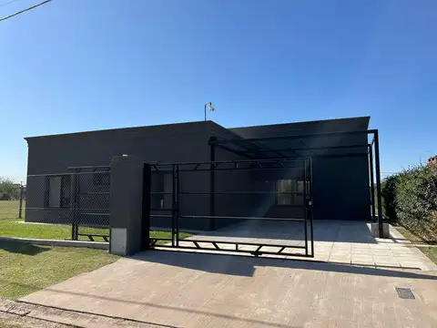 Casa en Venta en Roldan, San Lorenzo