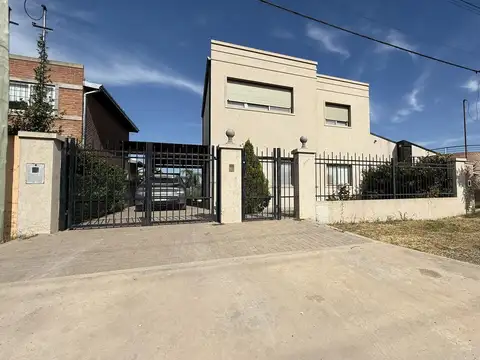 Casa en Venta en Roldan, San Lorenzo