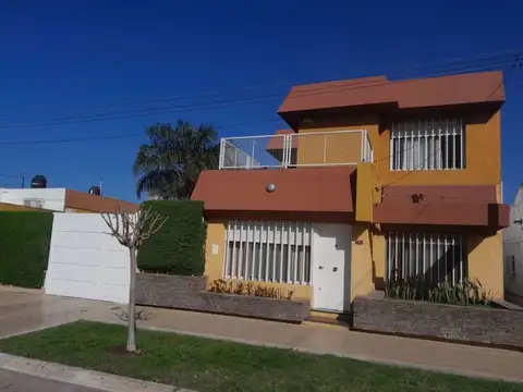 Casa en Venta en Villa Gobernador Galvez, Rosario