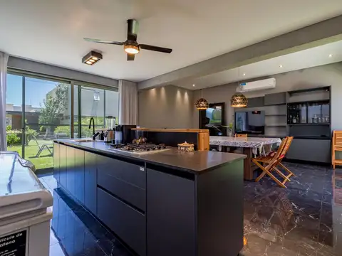 Casa en Venta en San Sebastian, Rosario
