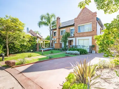 Casa en Venta en Fisherton, Rosario